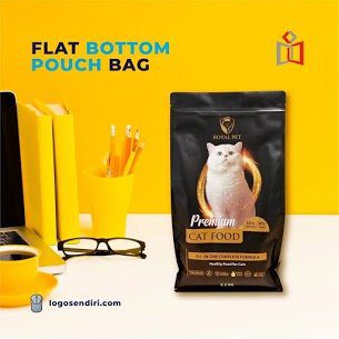 Black flat bottom pouch bag for cat food, the squared base a bottom gusset bag takes from the product block